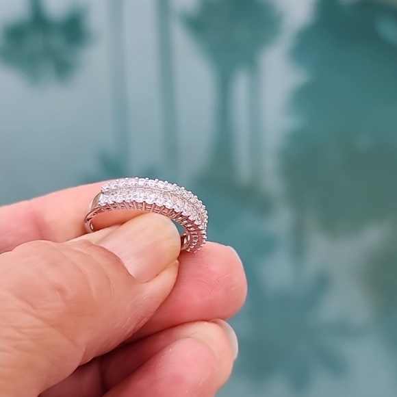 STERLING SILVER 3 Row CZ Anniversary Wedding Band Ring Size 8 Baguettes Round - Picture 12 of 15